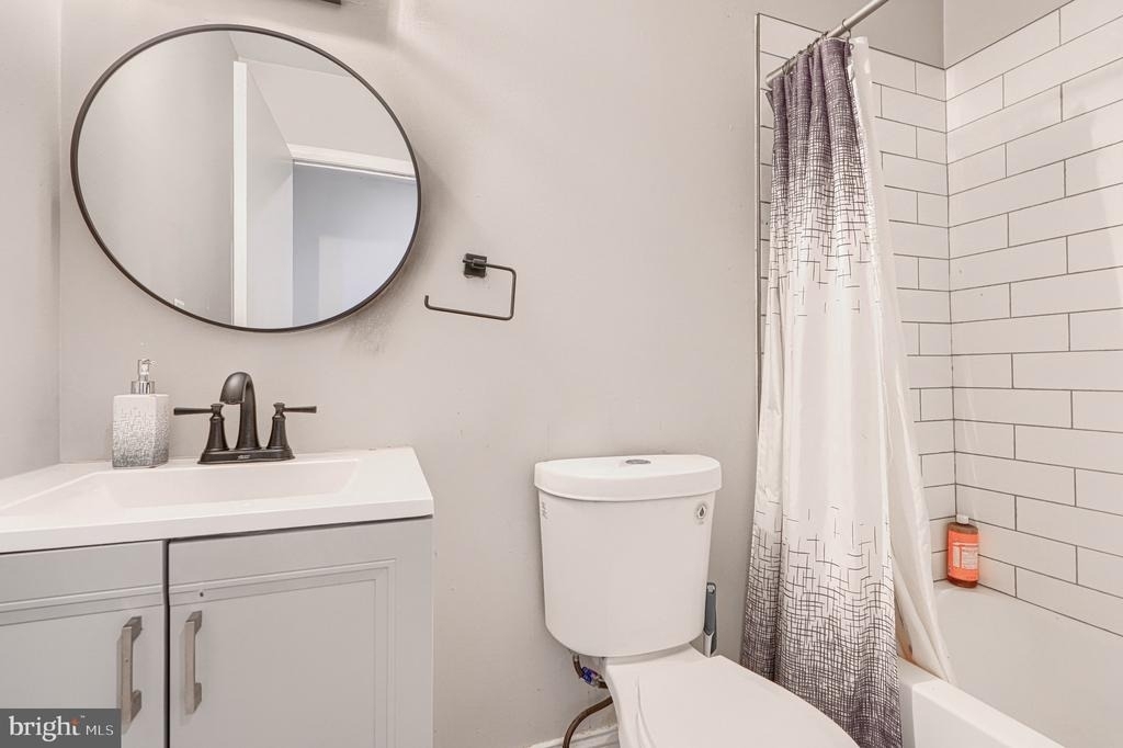 1729 Guilford Avenue - Photo 10