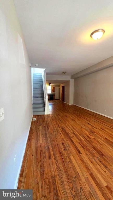 539 N Luzerne Avenue - Photo 1