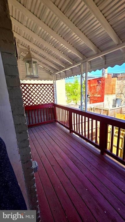 539 N Luzerne Avenue - Photo 8