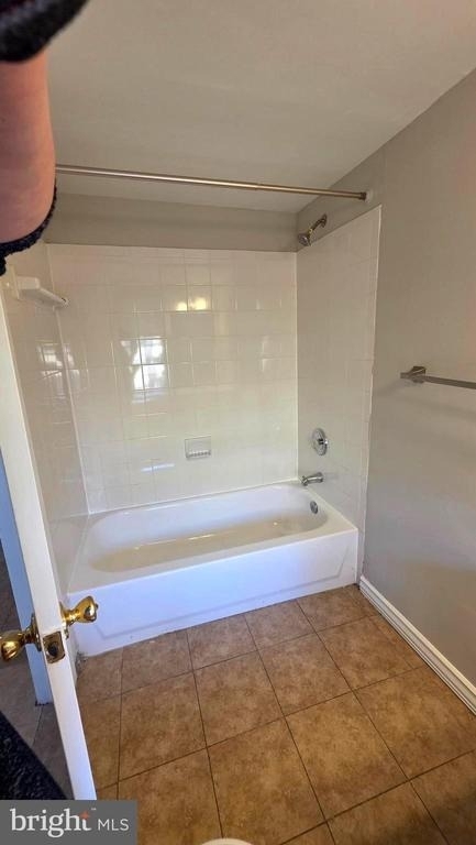 539 N Luzerne Avenue - Photo 29