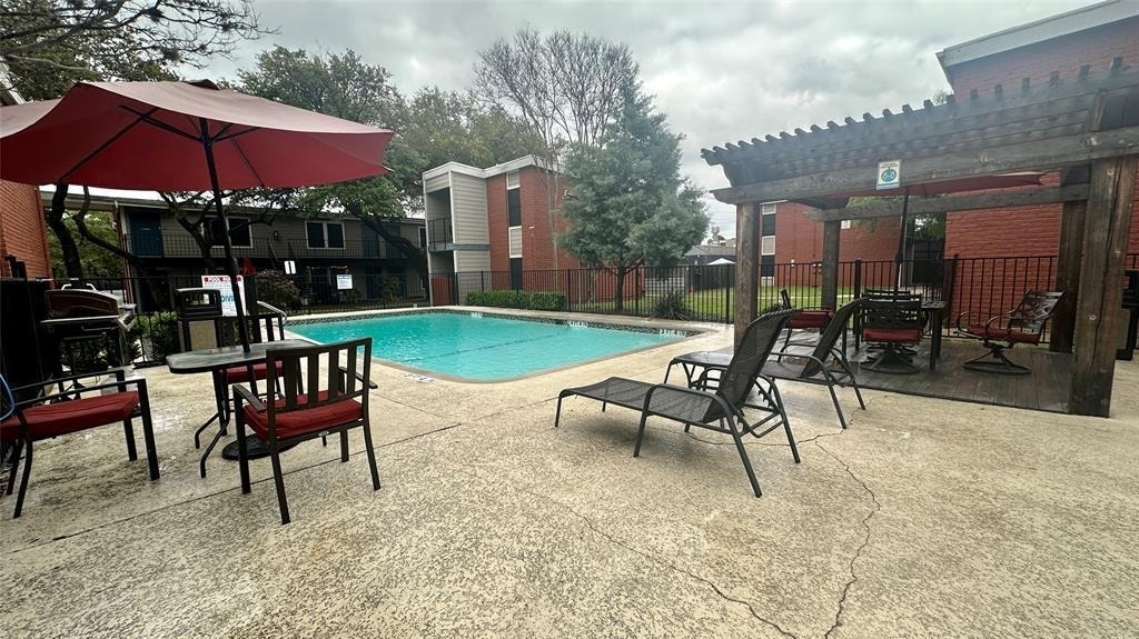 5426 Menchaca Rd - Photo 2