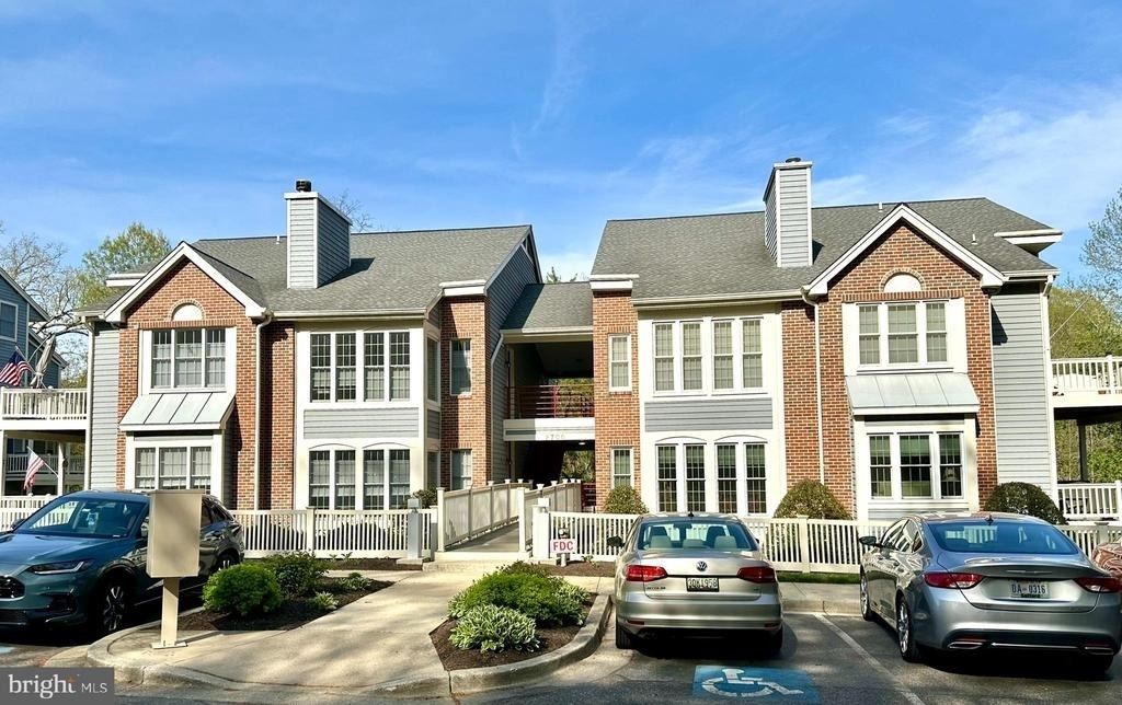 2700 Summerview Way - Photo 1