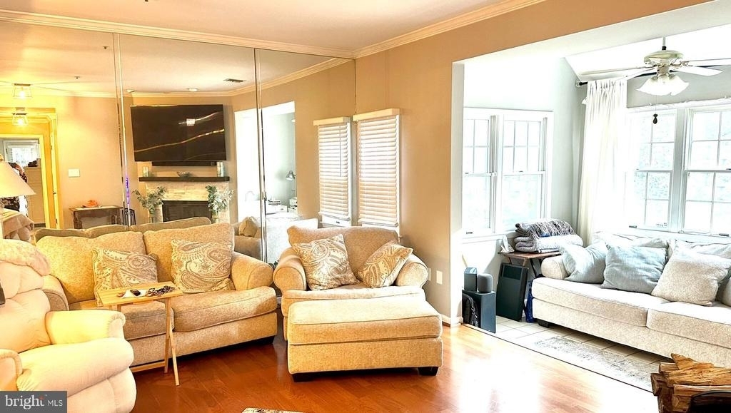 2700 Summerview Way - Photo 2