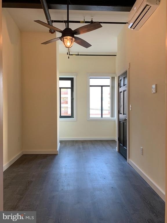 833 N Market Street - Photo 4