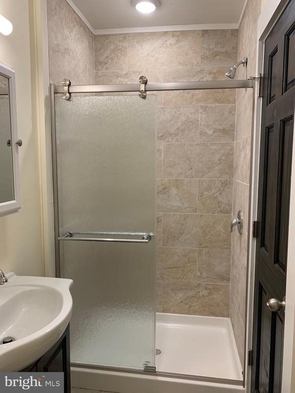 833 N Market Street - Photo 9