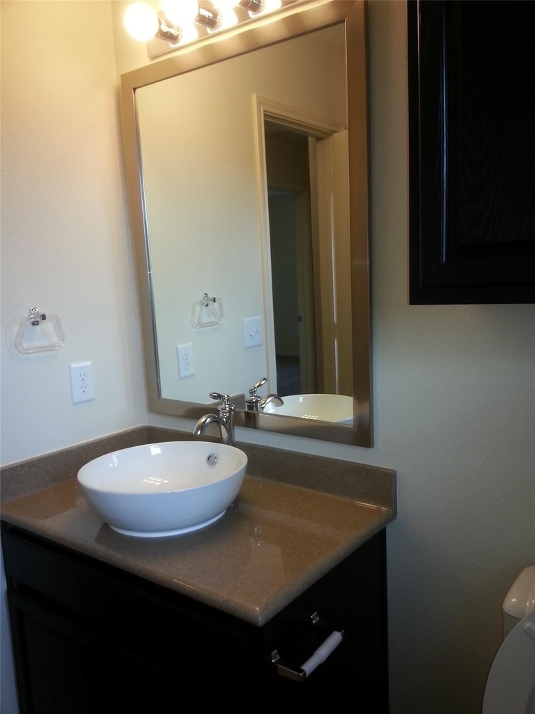 2504 Mcdonald Way - Photo 6