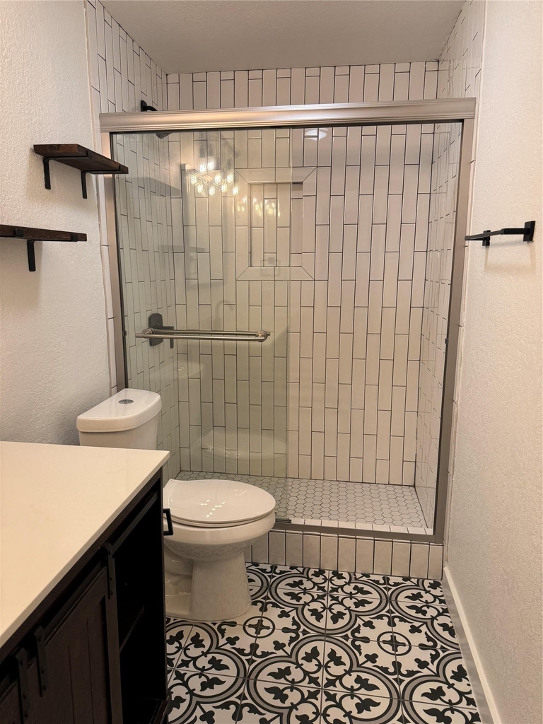 2124 Burton Dr - Photo 19