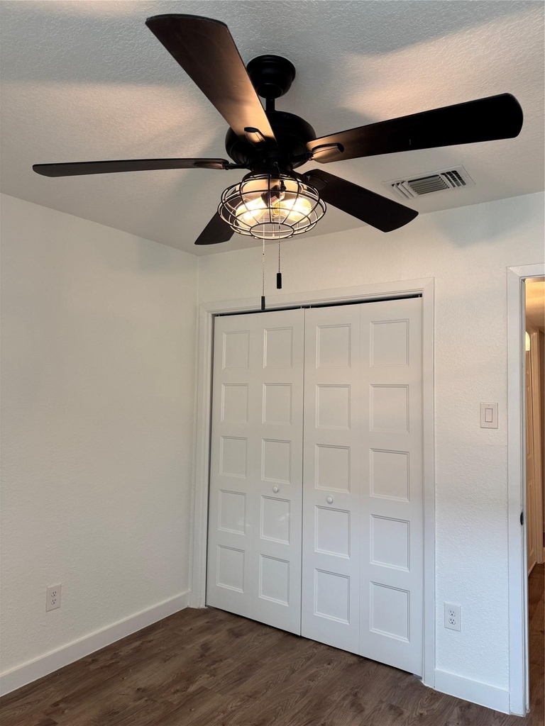 2124 Burton Dr - Photo 15