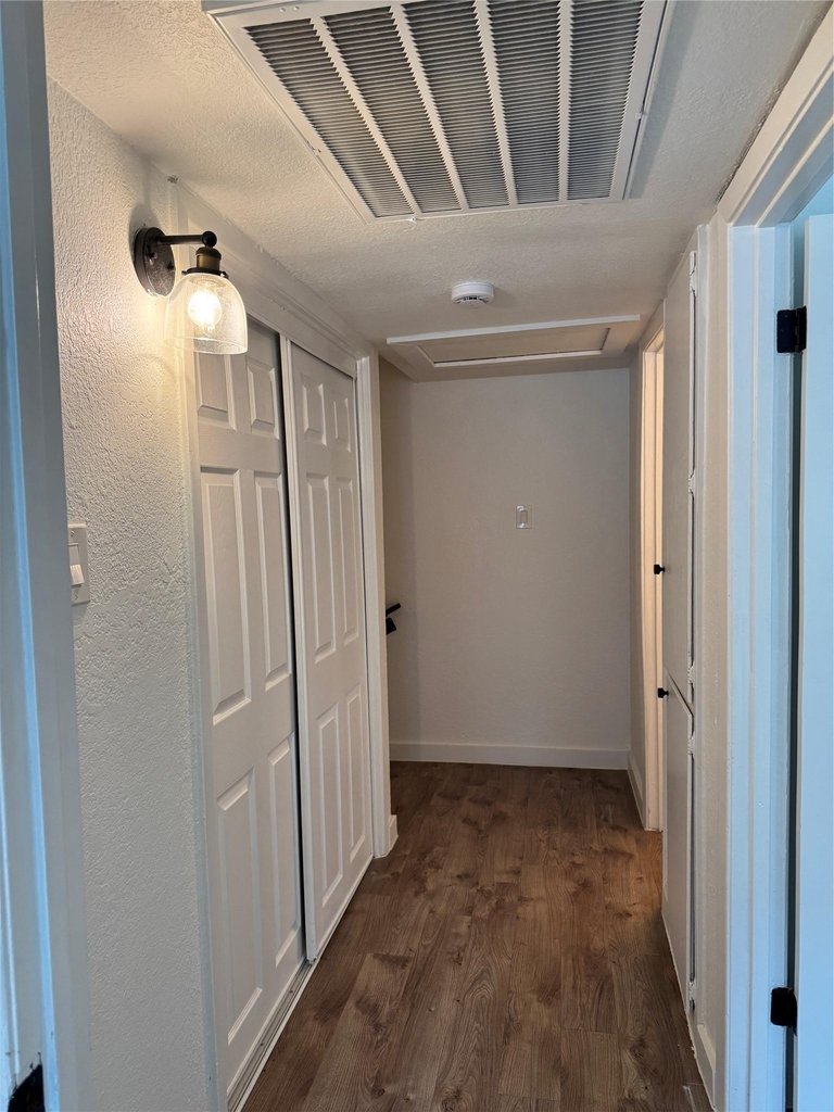 2124 Burton Dr - Photo 16
