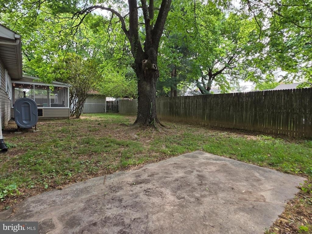 4 Carolee Drive - Photo 24