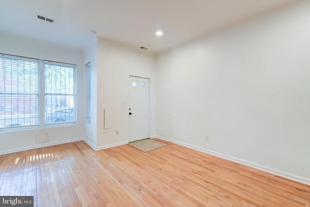 75 P Street Nw - Photo 3