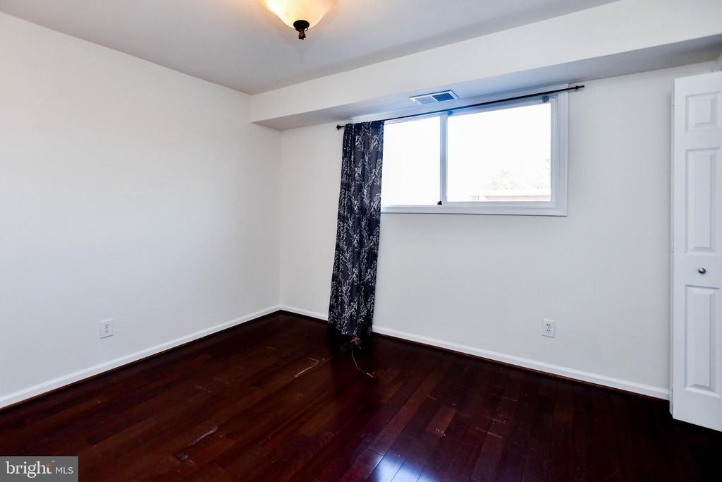 1386 Bryant Street Ne - Photo 18