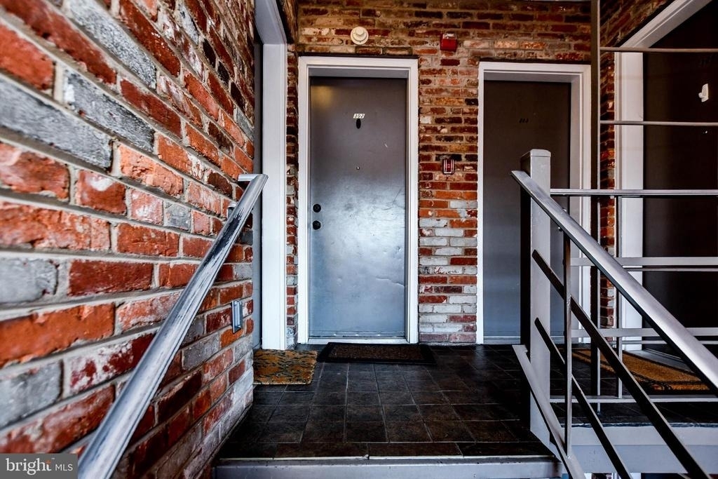 1386 Bryant Street Ne - Photo 4