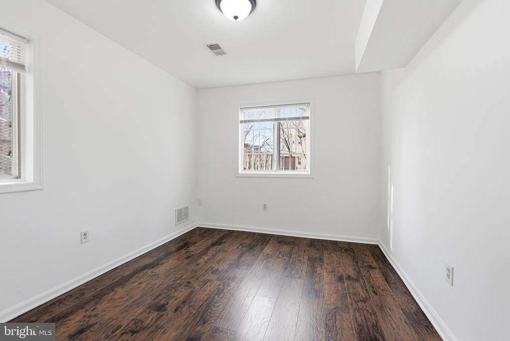 506 Eastern Avenue Ne - Photo 11