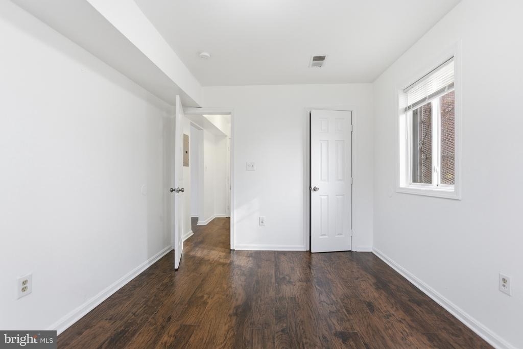 506 Eastern Avenue Ne - Photo 10