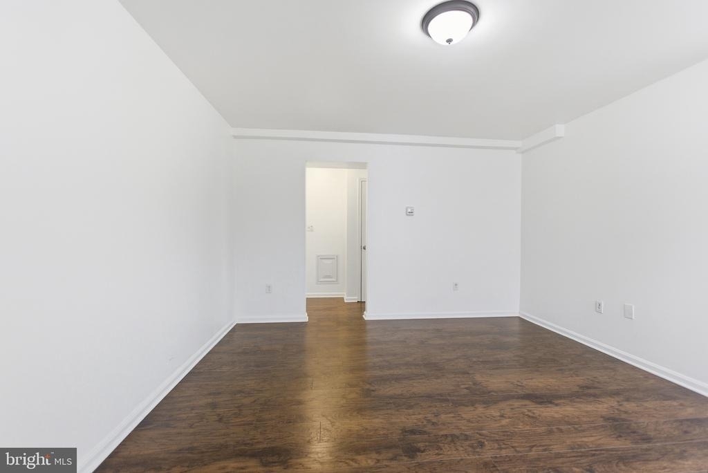 506 Eastern Avenue Ne - Photo 4