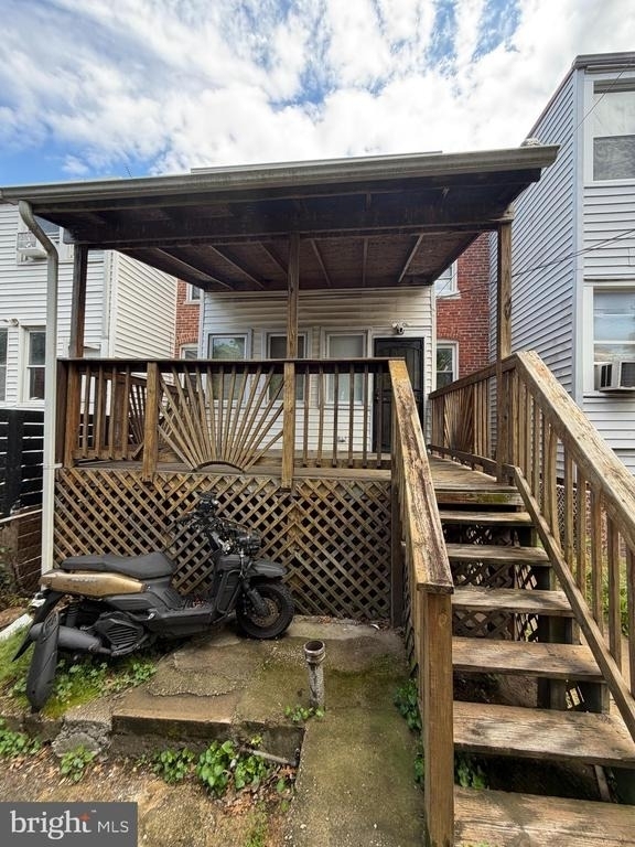 1919 16th Street Se - Photo 1