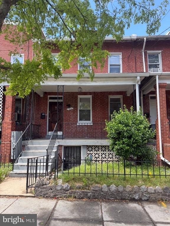 1919 16th Street Se - Photo 8