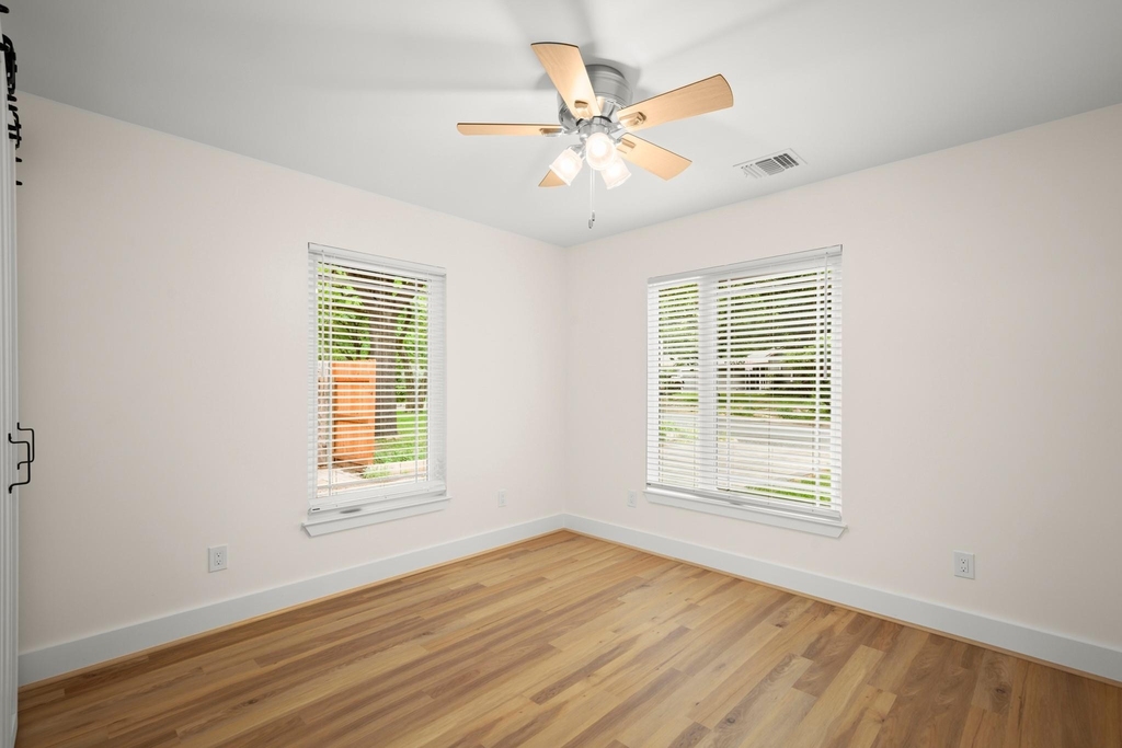 3808 Tonkawa Trl - Photo 10