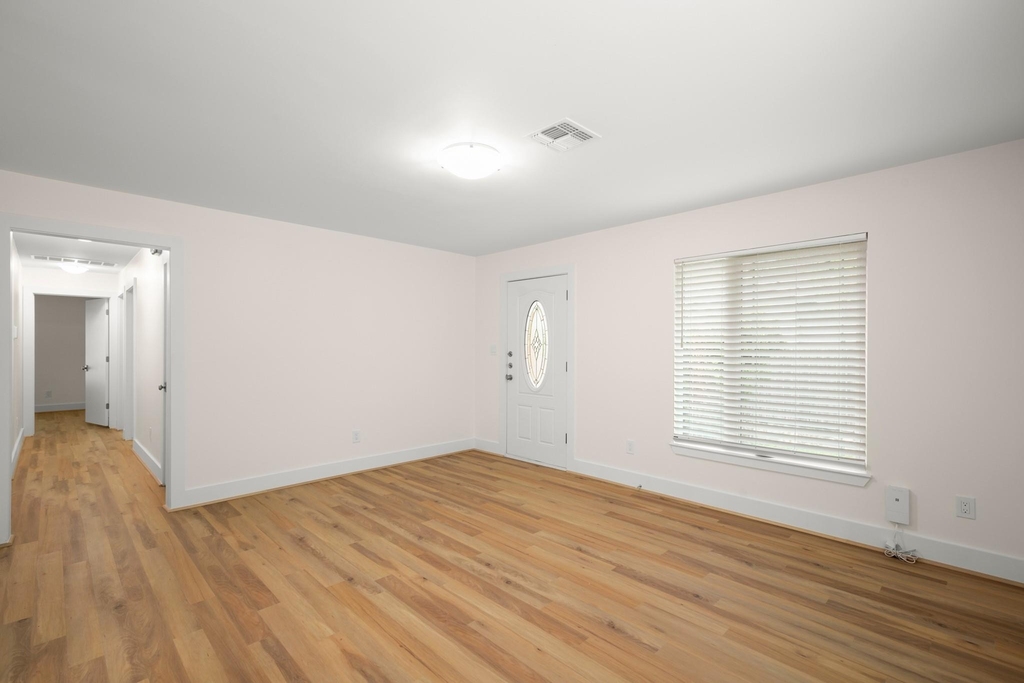 3808 Tonkawa Trl - Photo 7