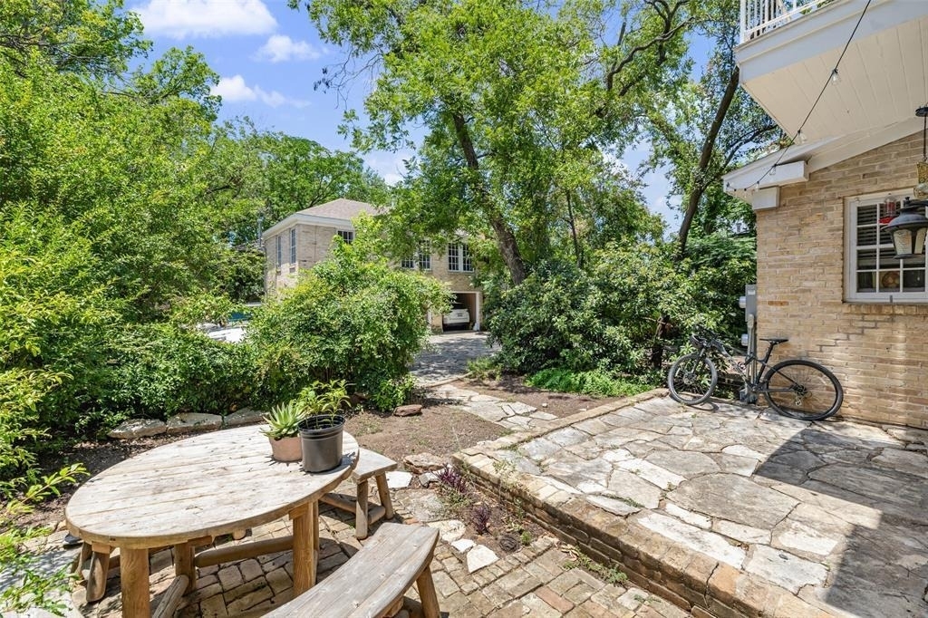 1804 Pearl St - Photo 18