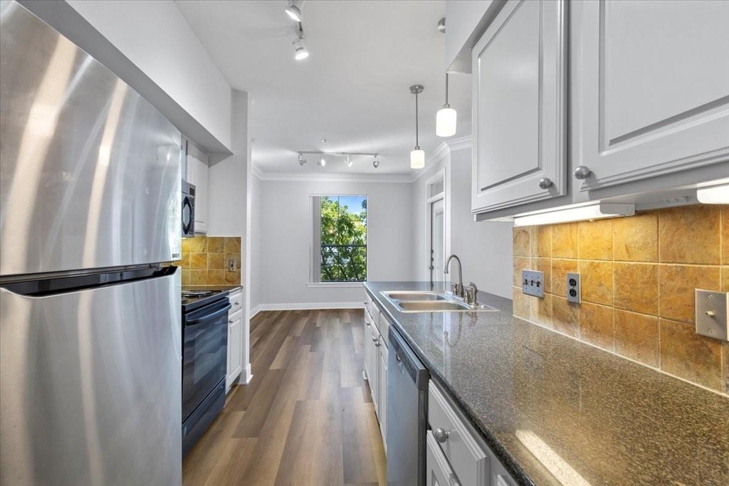 7701 Rialto Blvd - Photo 7