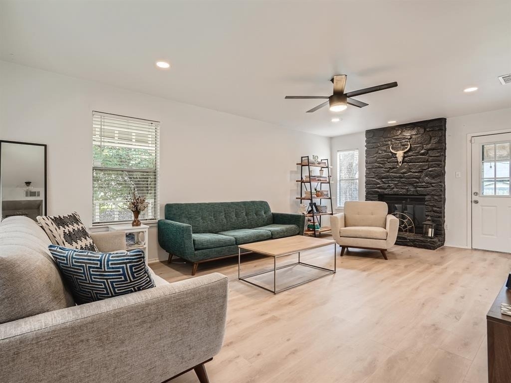 7701 Copano Dr - Photo 0