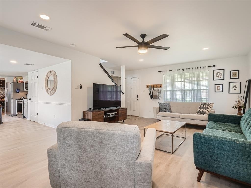 7701 Copano Dr - Photo 7