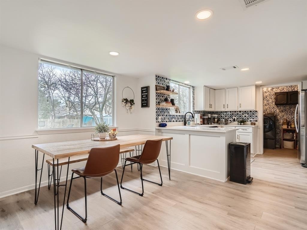 7701 Copano Dr - Photo 9
