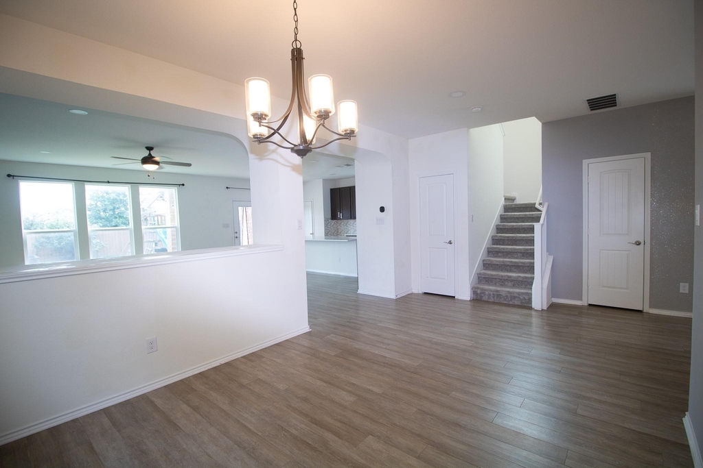 2105 Ebony Dove St - Photo 4