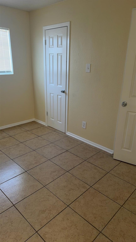 1206 Bundrant Dr - Photo 5