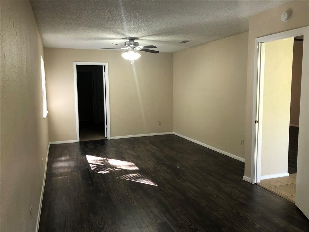 6211 Sunkist Ln - Photo 5