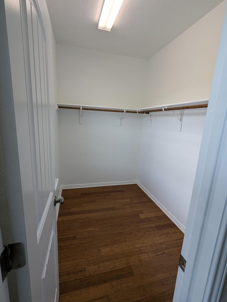 7220 Wyoming Springs Dr - Photo 5