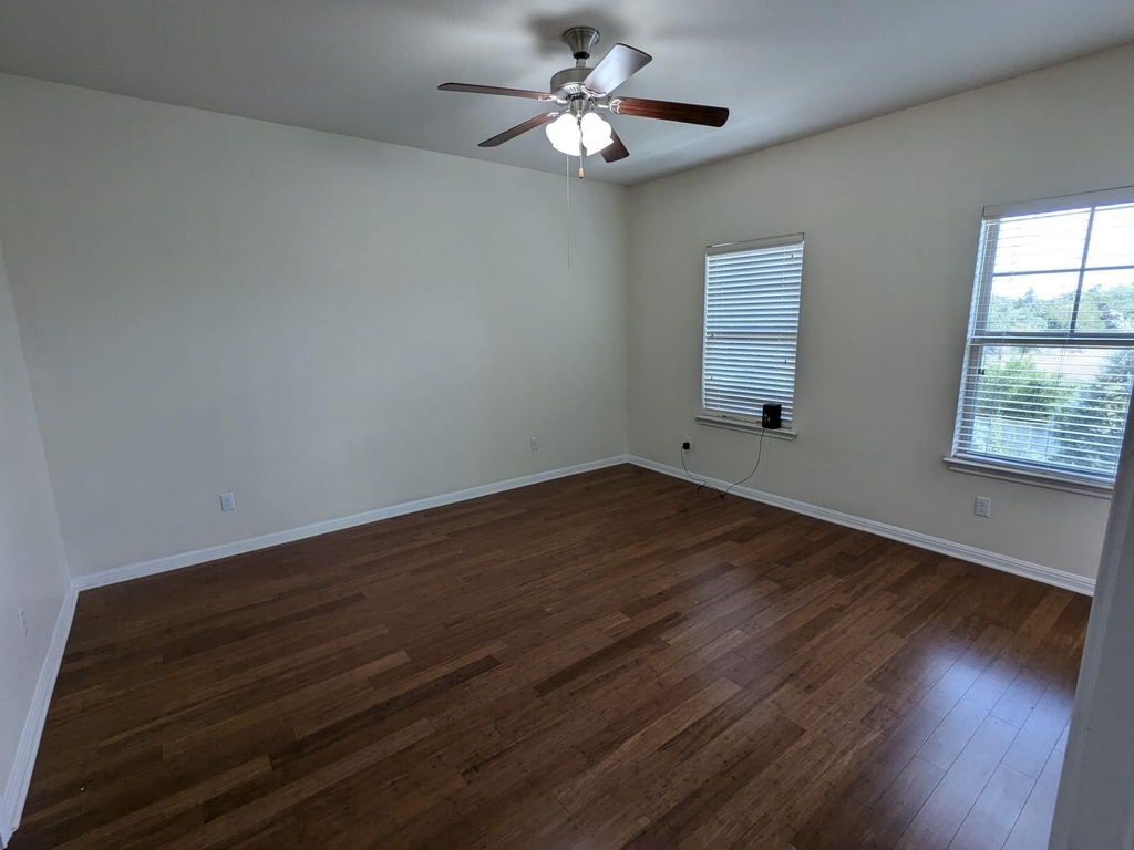 7220 Wyoming Springs Dr - Photo 10