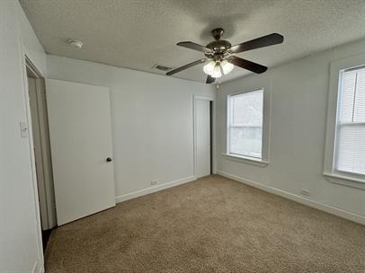 415 N Doak St - Photo 3