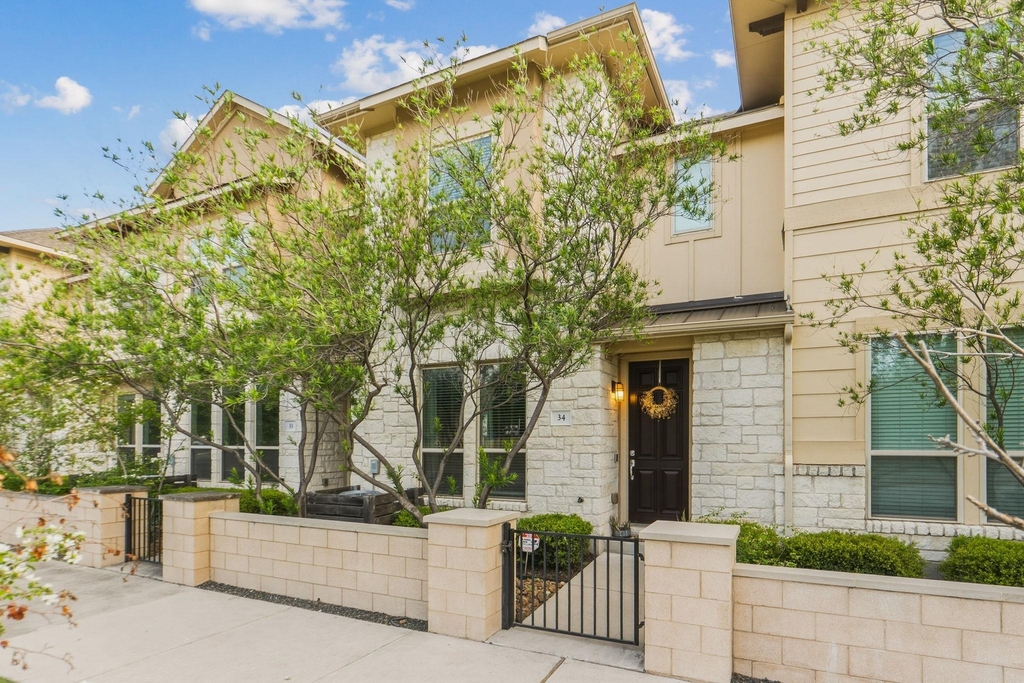 6814 E Riverside Dr - Photo 1