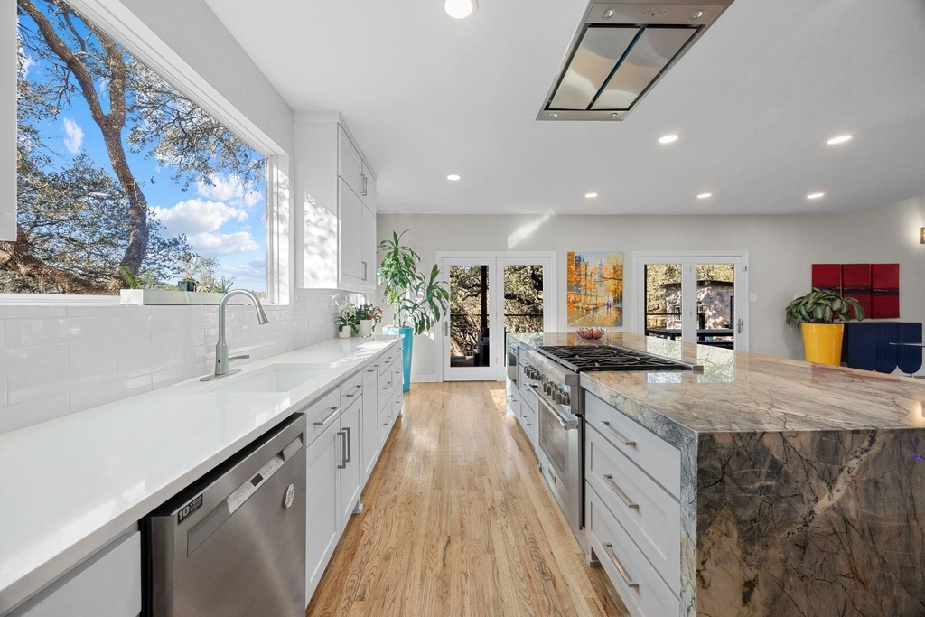 5600 Blueridge Ct - Photo 14