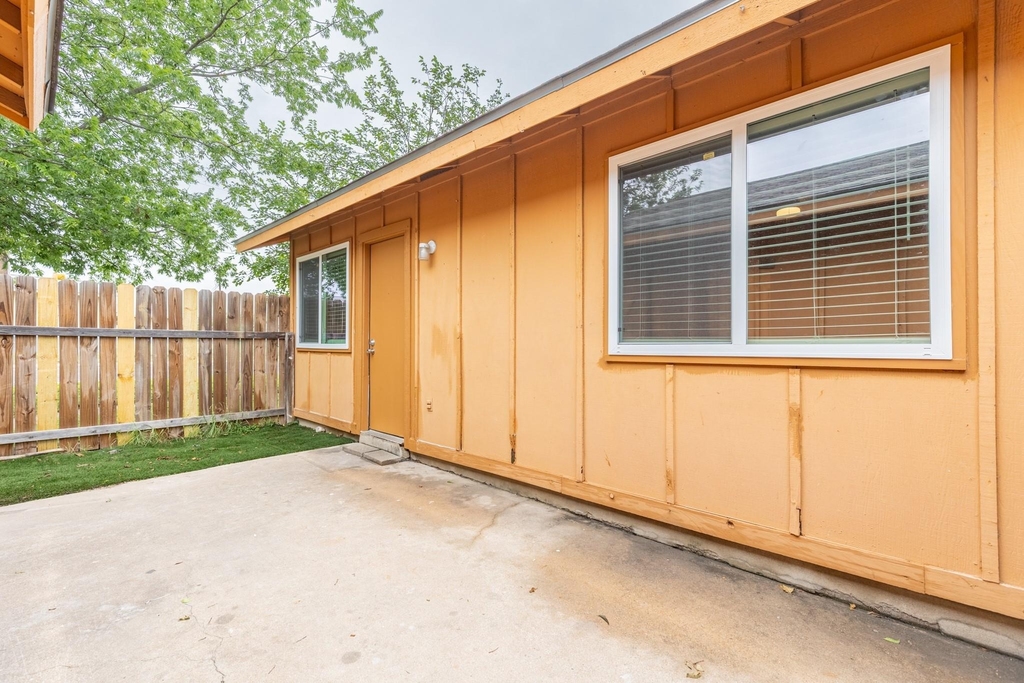 323 W William Cannon Dr - Photo 24