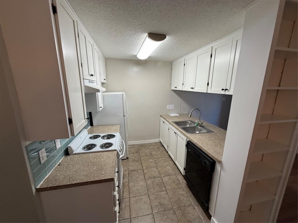 2408 Longview St - Photo 1