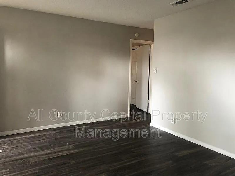 6508 S 1st St - Photo 6