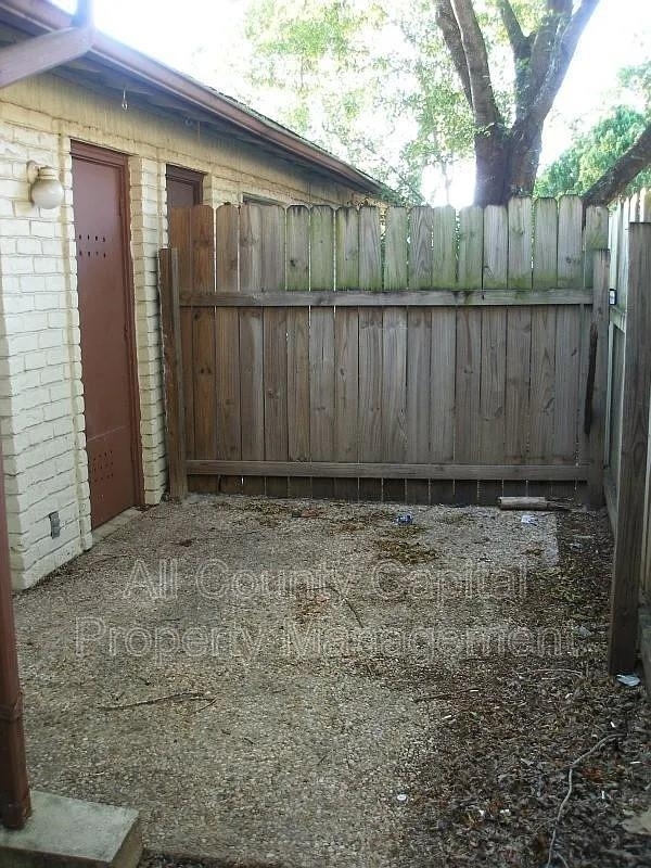6508 S 1st St - Photo 1