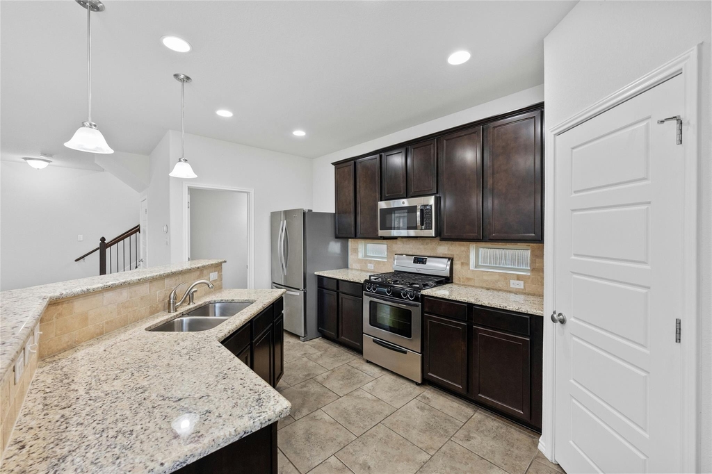 9924 Milla Cir - Photo 13