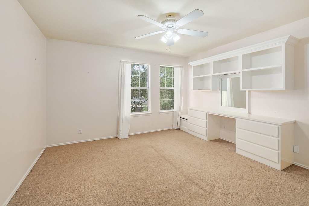 9401 Caracas Dr - Photo 24