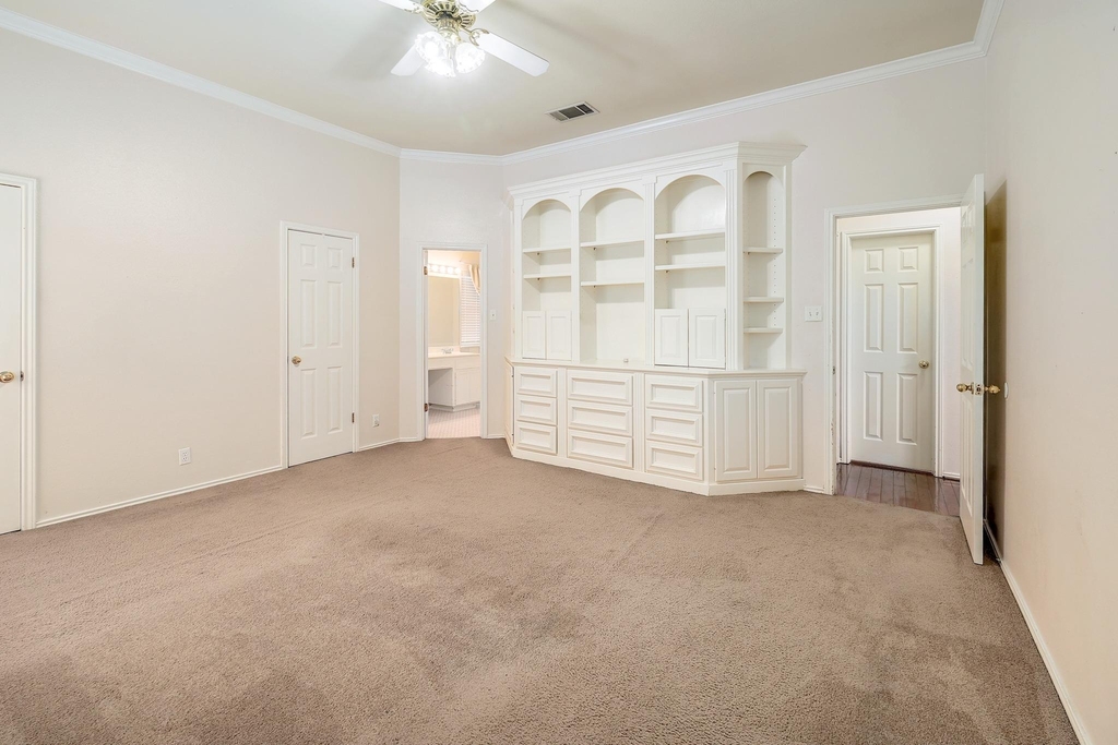 9401 Caracas Dr - Photo 13