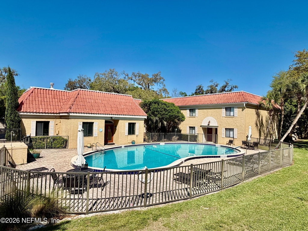 5811 Atlantic Boulevard - Photo 2