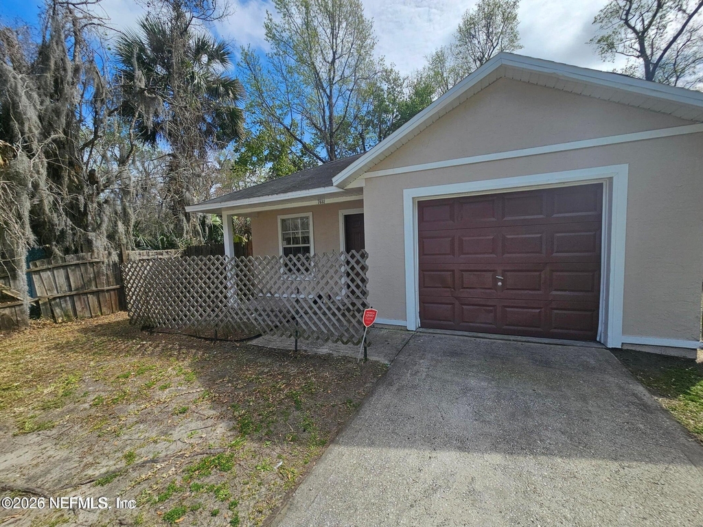 7632 Hare Avenue - Photo 1
