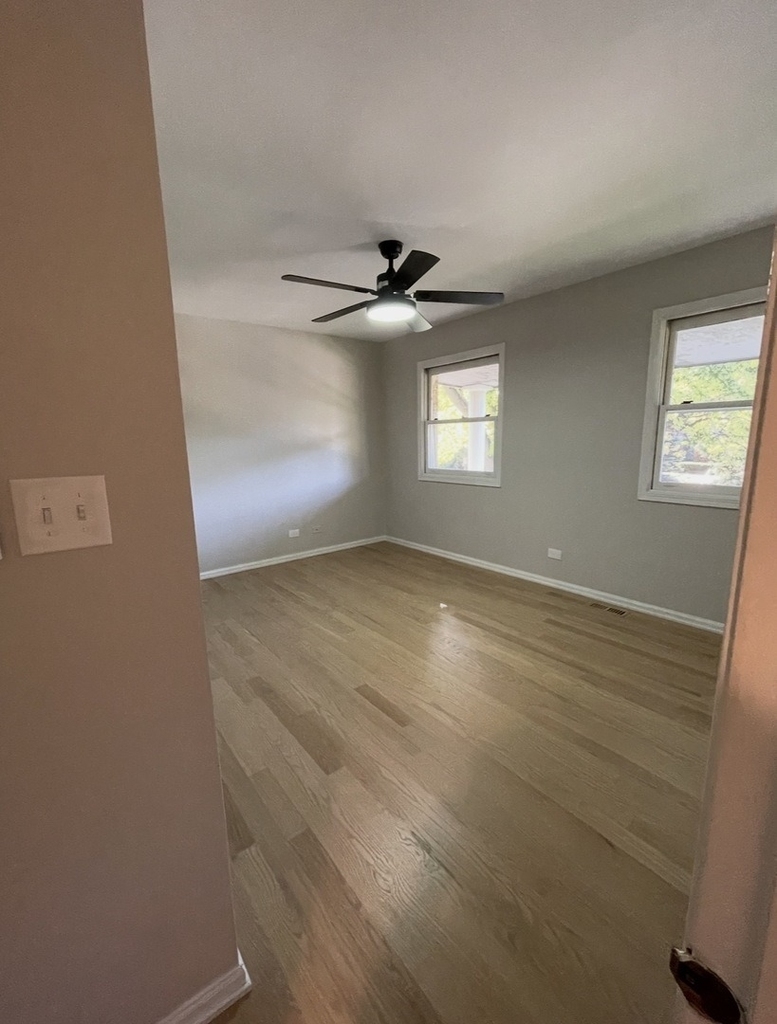 1703 Winnetka Road - Photo 8