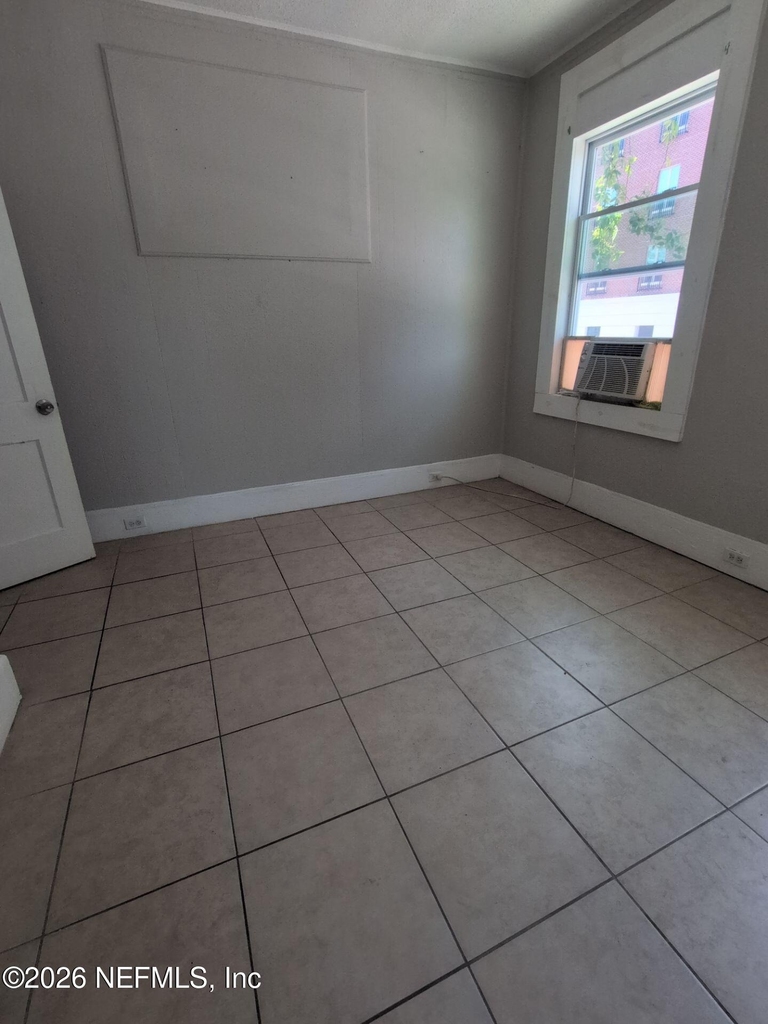 417 N Liberty Street - Photo 2
