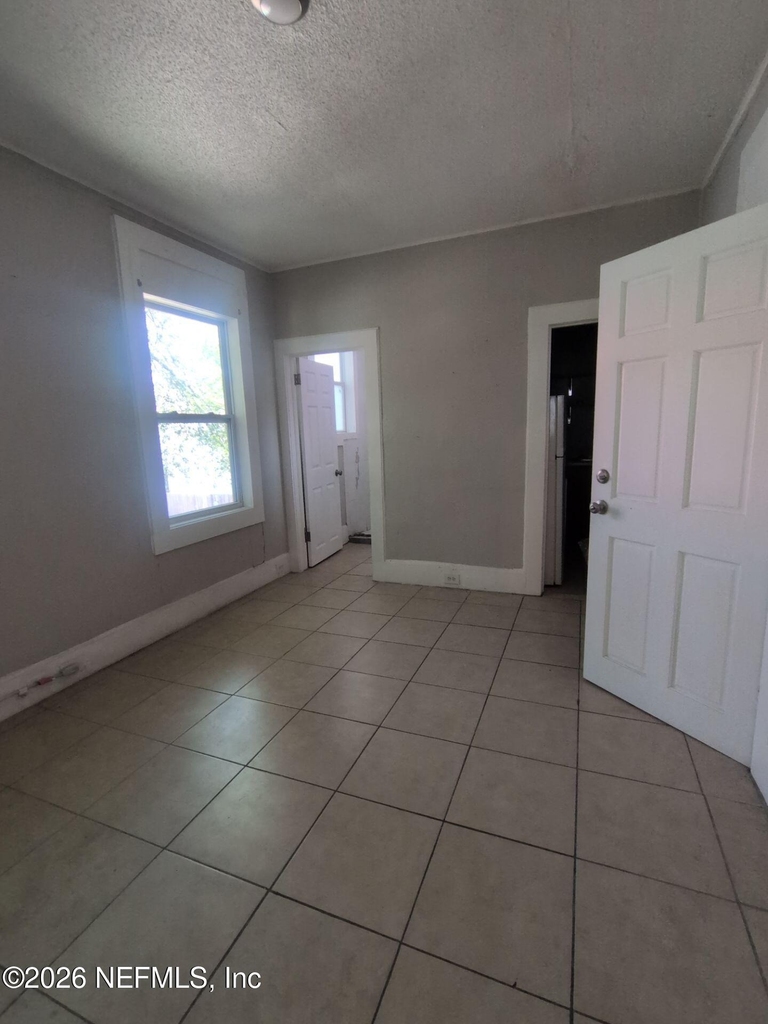 417 N Liberty Street - Photo 7