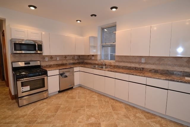4118 N Ashland Avenue - Photo 1